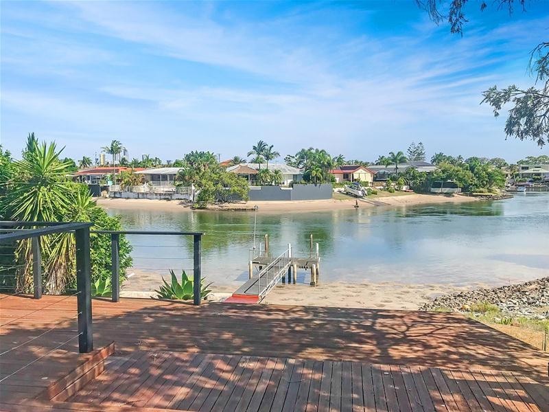 124 Salerno Street, Surfers Paradise QLD 4217