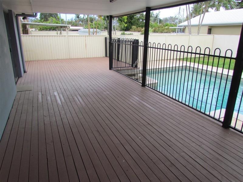 4 Mainsail Street, Currumbin Waters QLD 4223