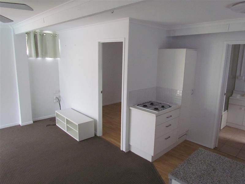 4 Mainsail Street, Currumbin Waters QLD 4223