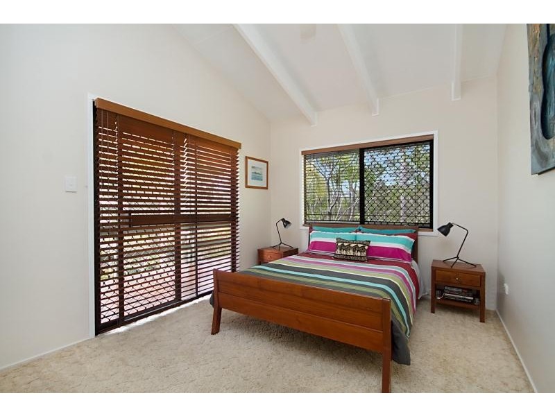 8 Flaminia Street, Currumbin Waters QLD 4223