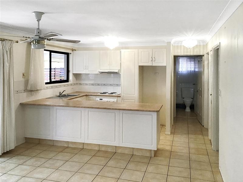 1/35 Twenty Seventh  Avenue, Palm Beach QLD 4221