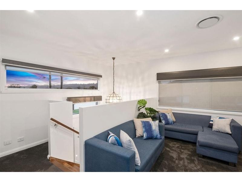 2/17 Allawah Avenue, Palm Beach QLD 4221