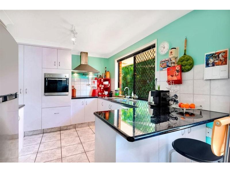 7 Esperance Close, Elanora QLD 4221