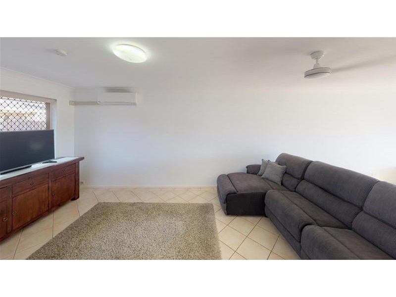 2/7 Janal Place, Currumbin Waters QLD 4223