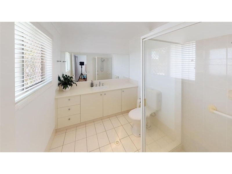 2/7 Janal Place, Currumbin Waters QLD 4223