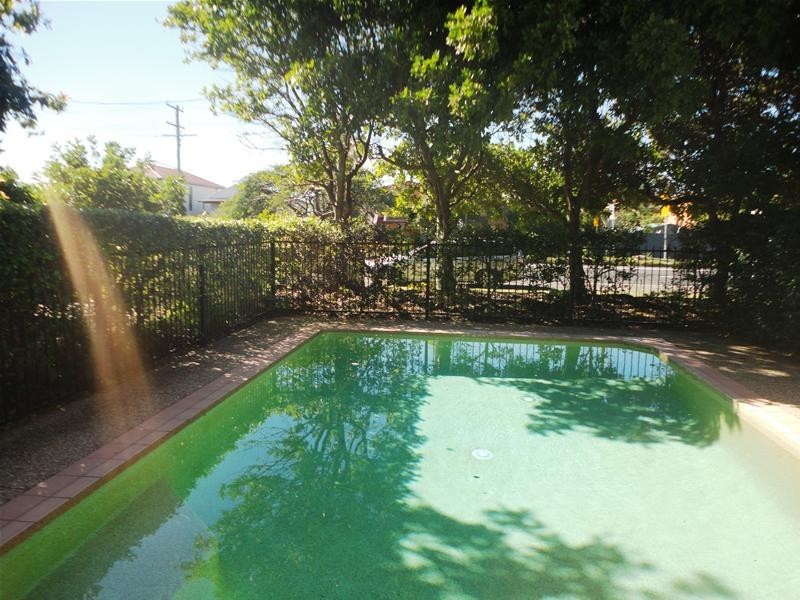 9/1266 Gold Coast Highway, Palm Beach QLD 4221