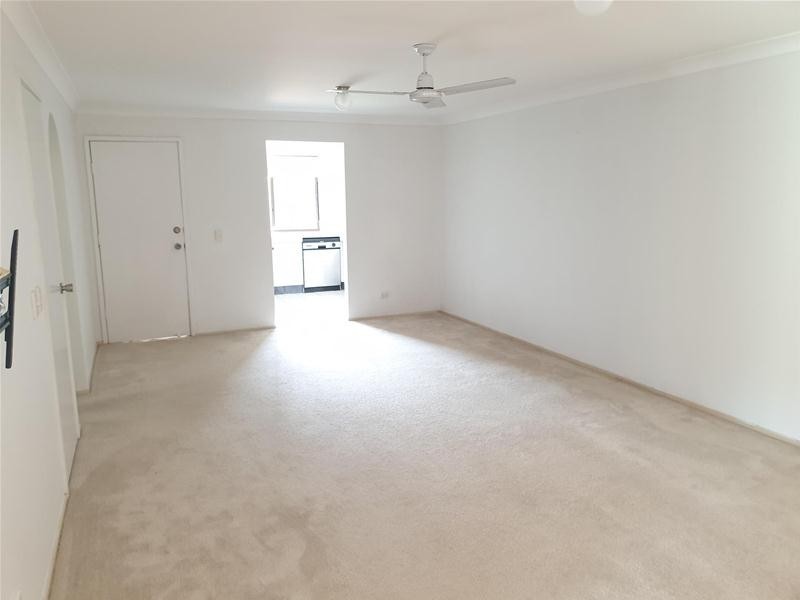 25/12 Landau Court, Miami QLD 4220