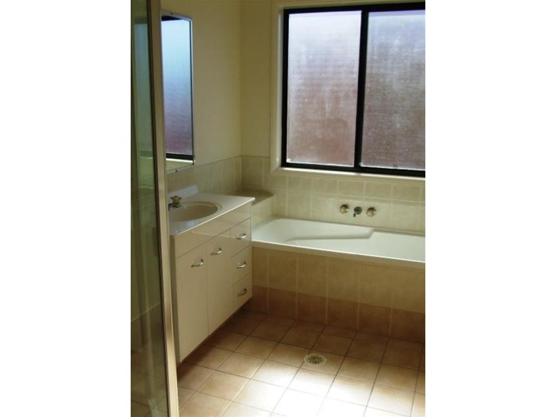 89 Casuarina Drive, Elanora QLD 4221