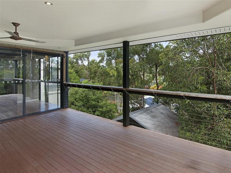 17 Kaffia Court, Elanora QLD 4221