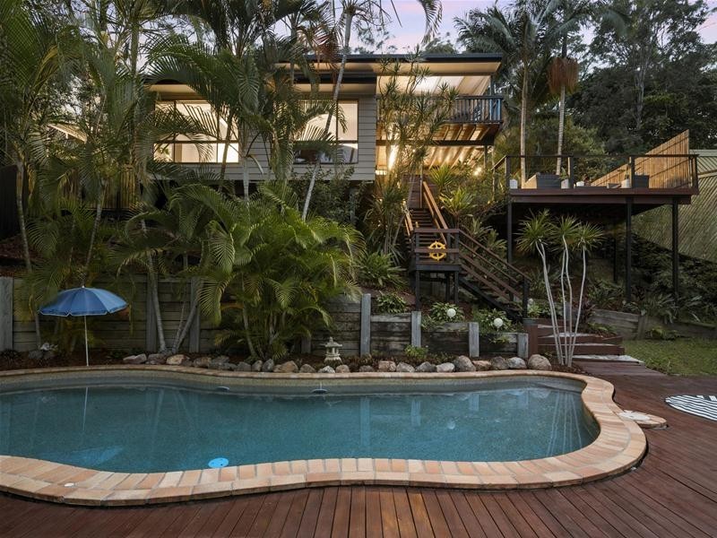 22 Hoffschildt Drive, Currumbin Waters QLD 4223