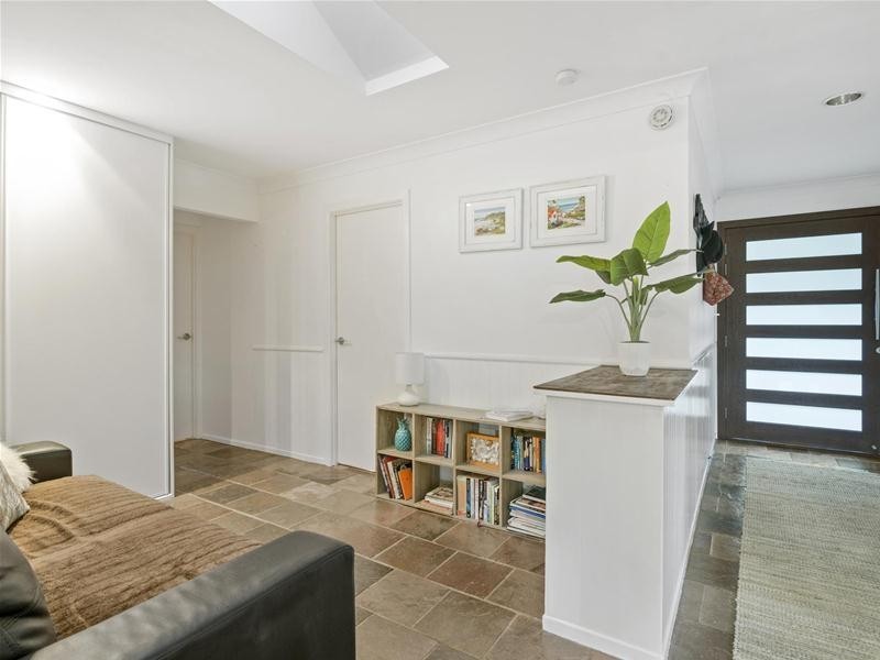 22 Hoffschildt Drive, Currumbin Waters QLD 4223