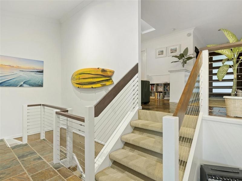 22 Hoffschildt Drive, Currumbin Waters QLD 4223