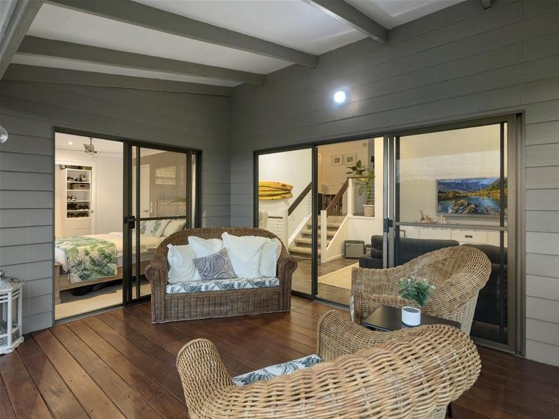 22 Hoffschildt Drive, Currumbin Waters QLD 4223