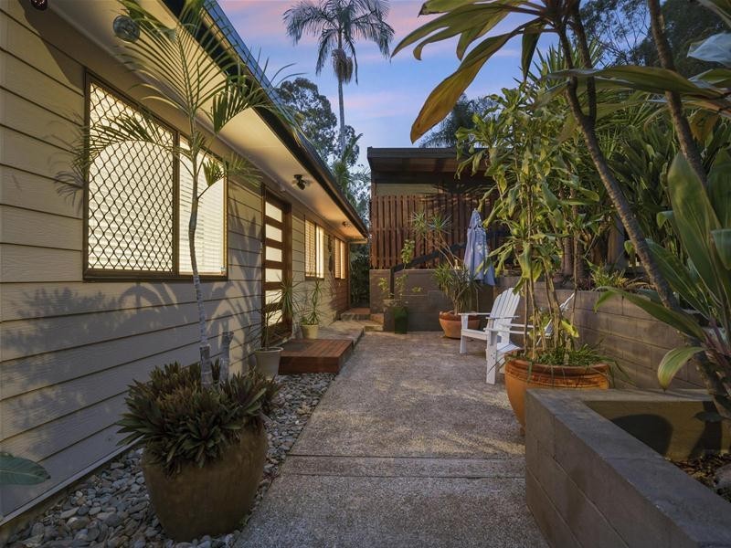 22 Hoffschildt Drive, Currumbin Waters QLD 4223