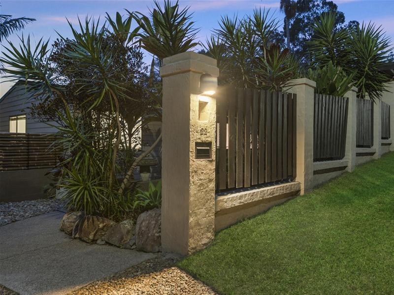 22 Hoffschildt Drive, Currumbin Waters QLD 4223