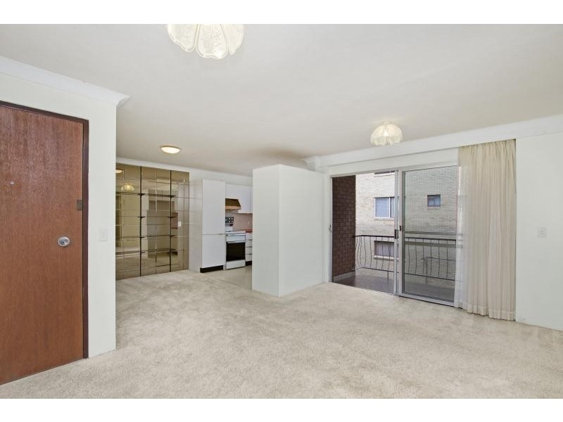 3/6 Allara Avenue, Palm Beach QLD 4221