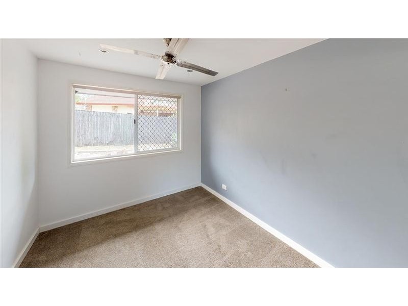 8 Kalamunda Close, Elanora QLD 4221