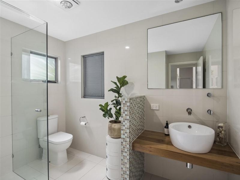 1/12 Twenty Third Avenue, Palm Beach QLD 4221