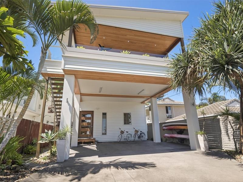 1/12 Twenty Third Avenue, Palm Beach QLD 4221