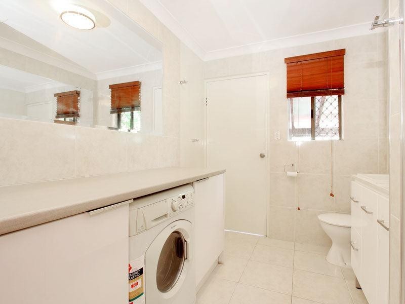 2 Ulm Place, Worongary QLD 4213
