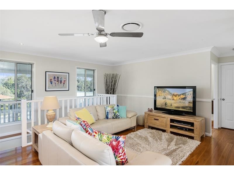 22 Tipuana Drive, Elanora QLD 4221