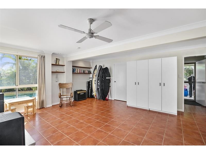 22 Tipuana Drive, Elanora QLD 4221