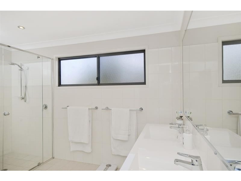 50 Leyte Avenue, Palm Beach QLD 4221