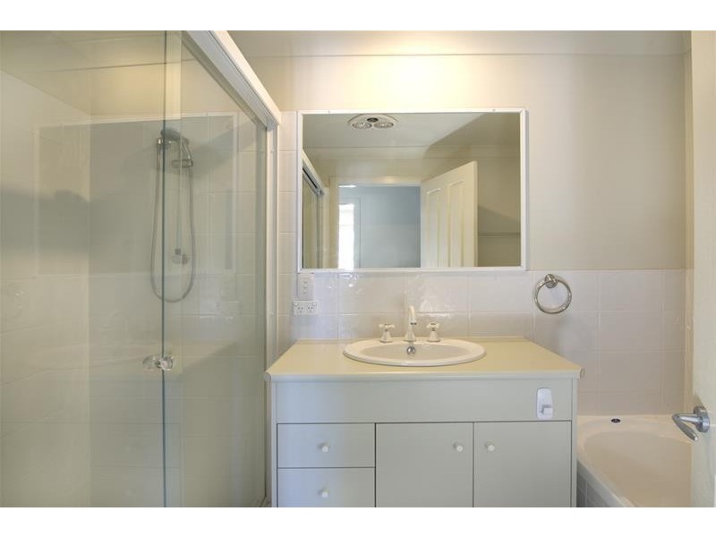 1/52 Riverside Drive, Currumbin Waters QLD 4223