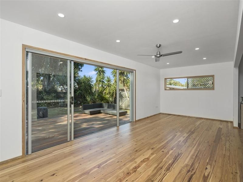 13 Merauke Avenue, Palm Beach QLD 4221