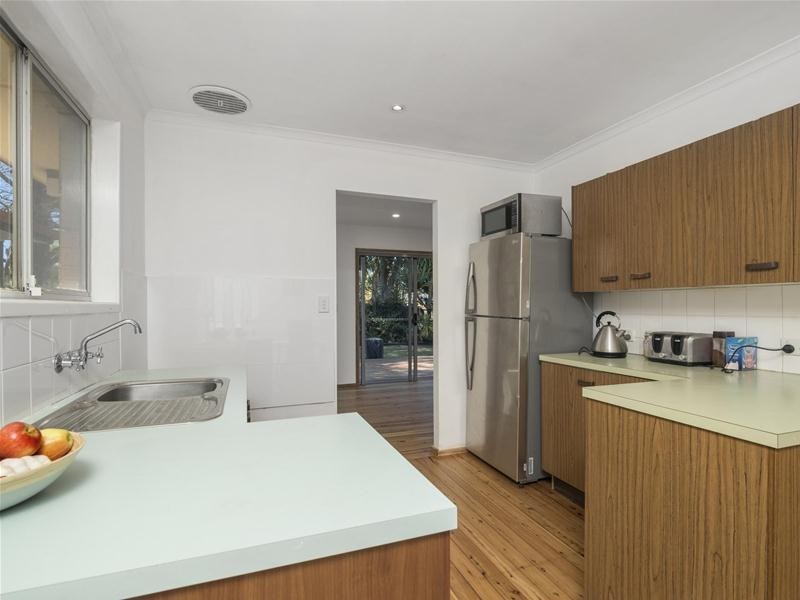 13 Merauke Avenue, Palm Beach QLD 4221