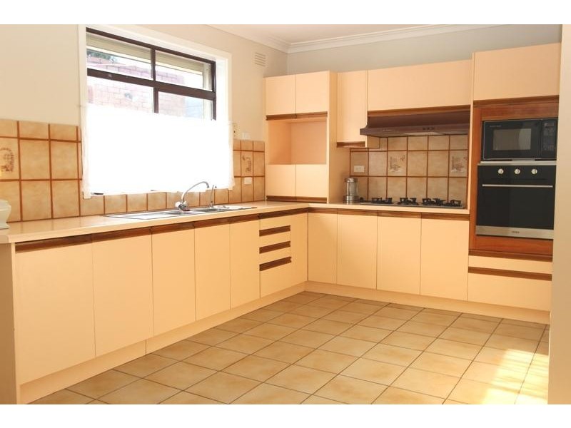 29 Watford Road, St Albans VIC 3021