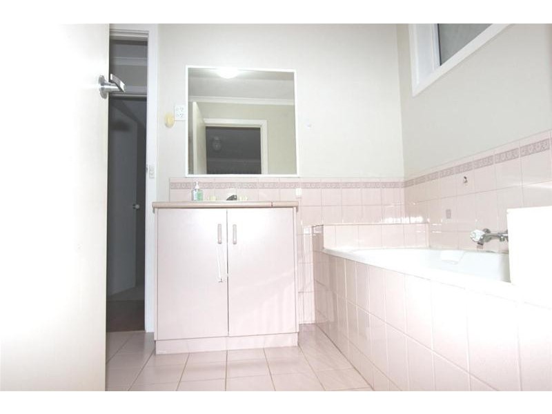 20 Trent Close, Werribee VIC 3030