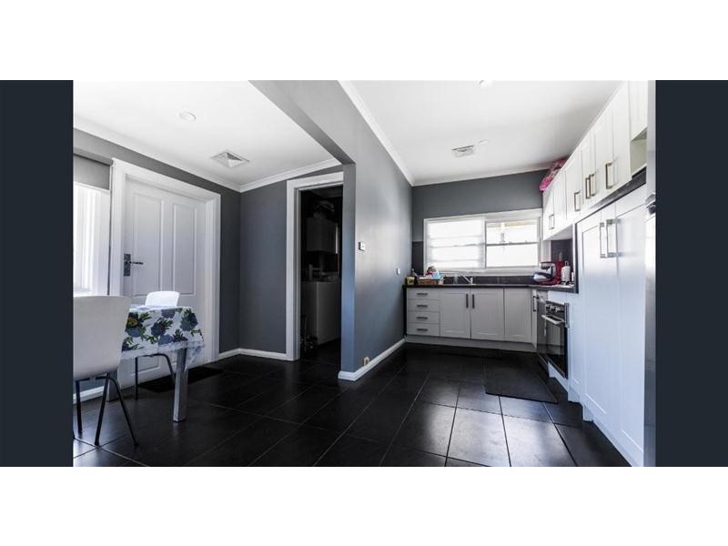 40 Clarke Avenue, St Albans VIC 3021