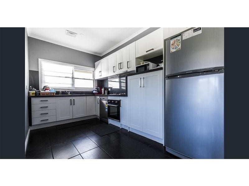 40 Clarke Avenue, St Albans VIC 3021