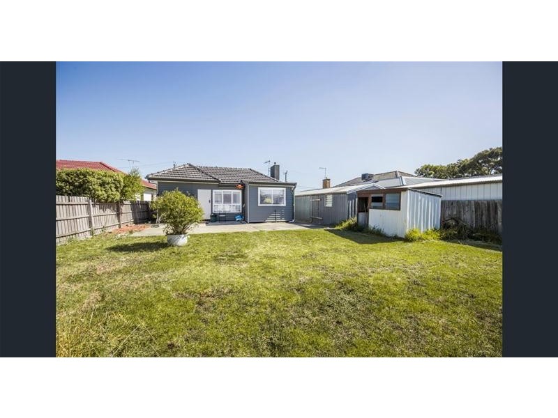 40 Clarke Avenue, St Albans VIC 3021