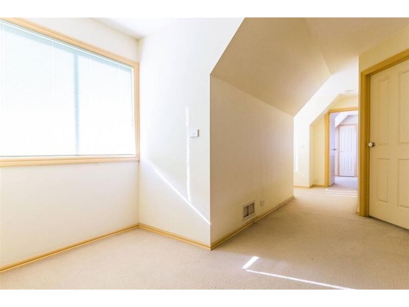 16 Noble Court, Sunshine West VIC 3020