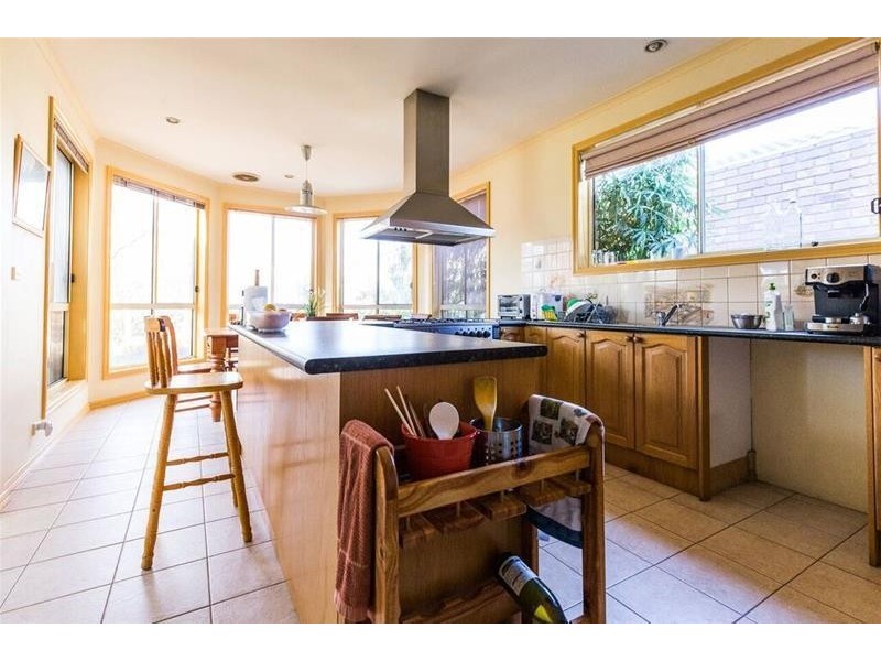 16 Noble Court, Sunshine West VIC 3020