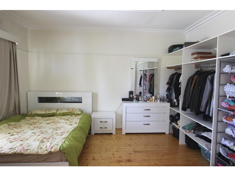 9 Compton Parade, Sunshine North VIC 3020