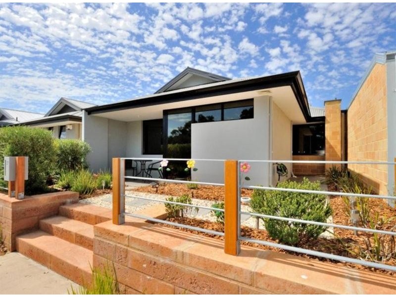 27 Stanbury Crescent, Ellenbrook WA 6069