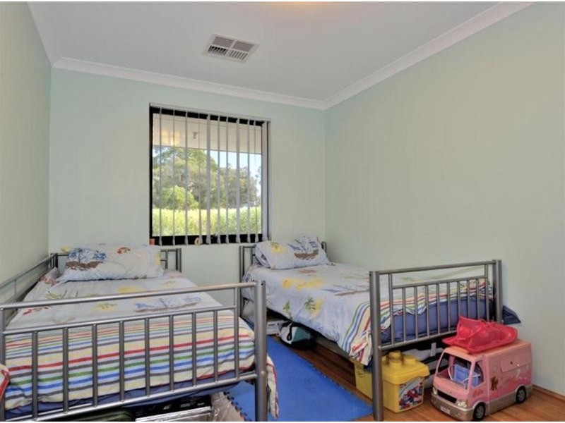 27 Stanbury Crescent, Ellenbrook WA 6069