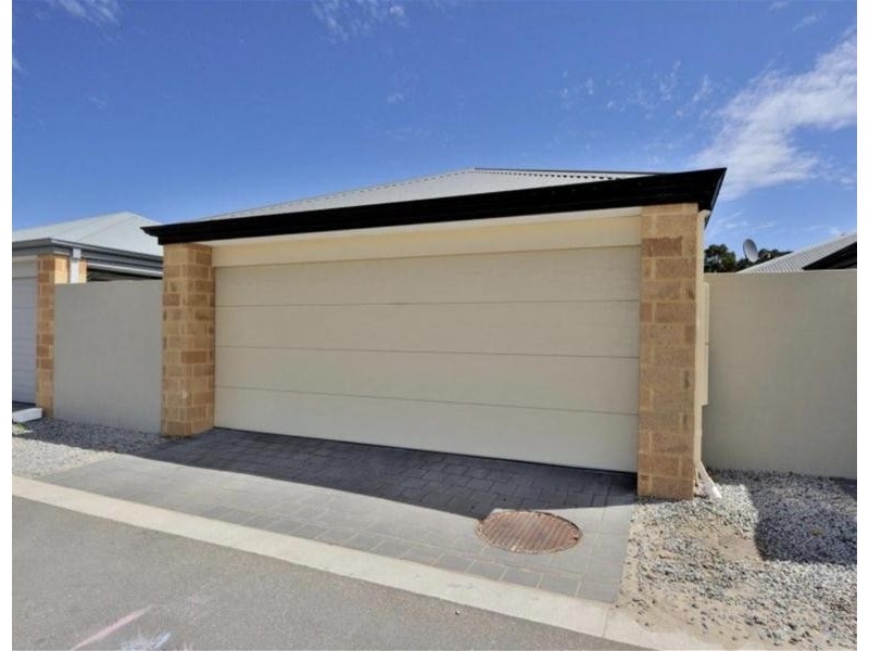 27 Stanbury Crescent, Ellenbrook WA 6069
