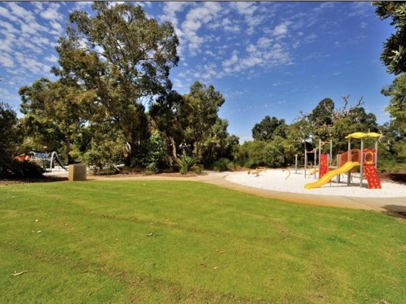 27 Stanbury Crescent, Ellenbrook WA 6069