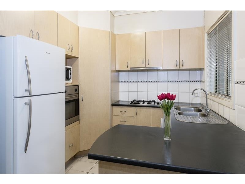 37 The Glades, Taylors Hill VIC 3037