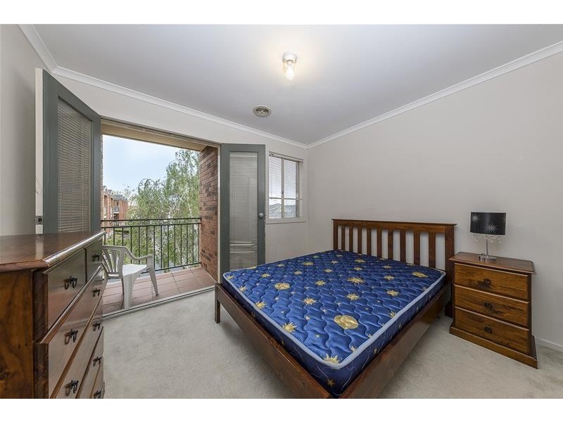 37 The Glades, Taylors Hill VIC 3037