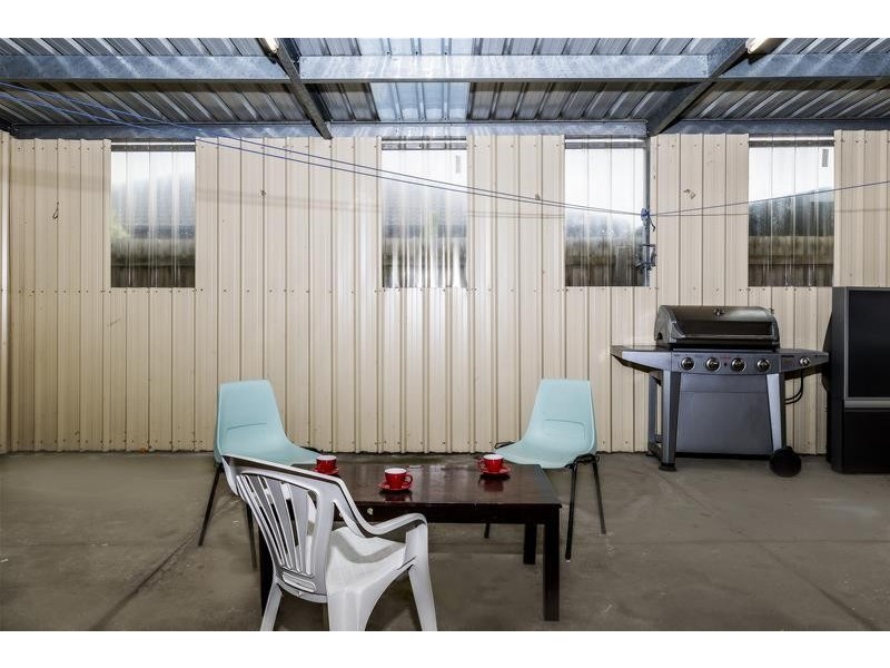 37 The Glades, Taylors Hill VIC 3037