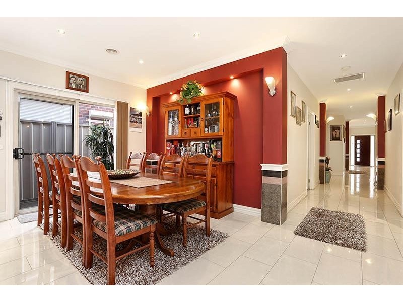 18 Playhouse Avenue, Cairnlea VIC 3023