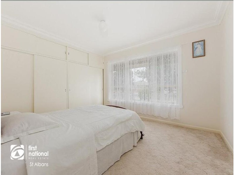 1/18 Conrad Street, St Albans VIC 3021