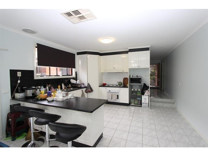 81 Moonstone Circuit, St Albans VIC 3021