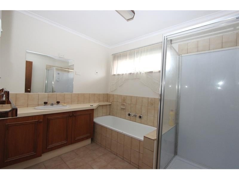 94 Odessa Avenue, Keilor Downs VIC 3038