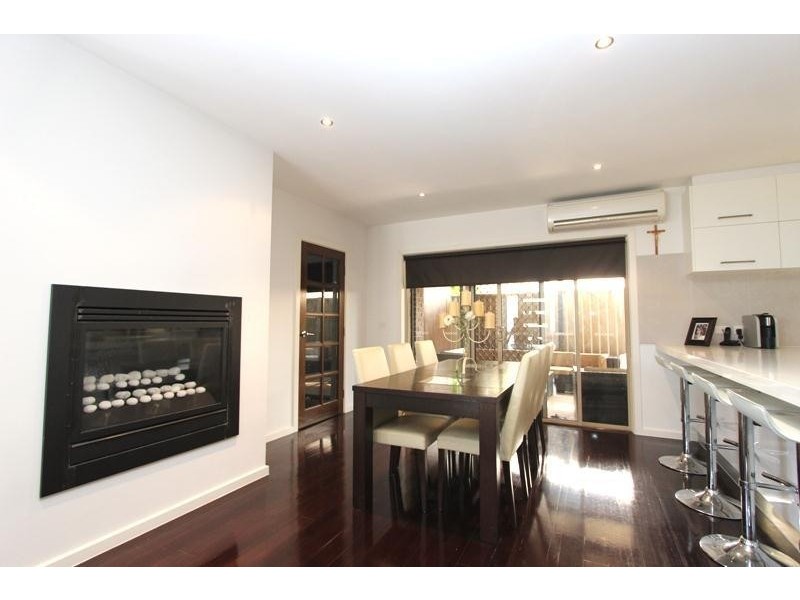 2/65 Leslie Street, St Albans VIC 3021